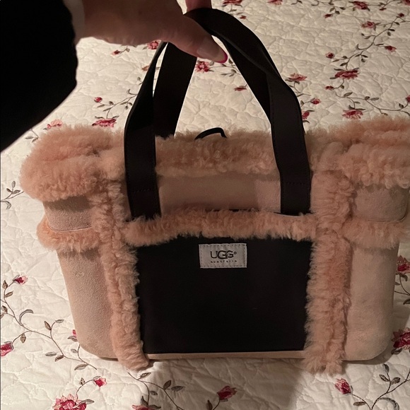 UGG Shearling Tote Bag - - Picture 2 of 5